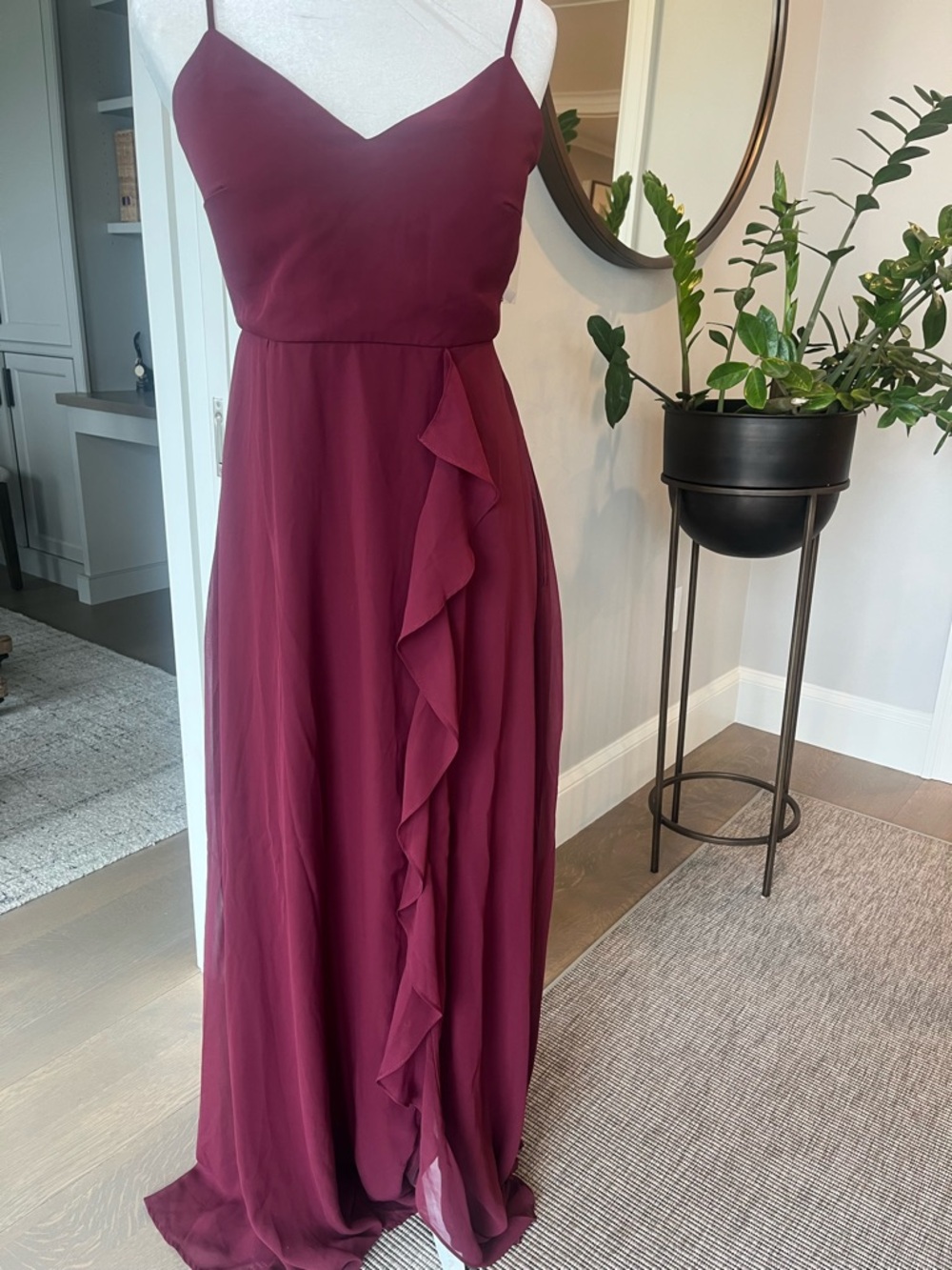 Chiffon Ruffle Spaghetti Strap Prom Dress in Burgundy